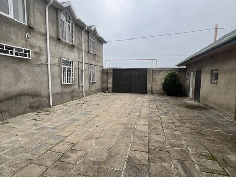 Satlr 5 otaql hyt evi/ba evi 176 m, Xamaz