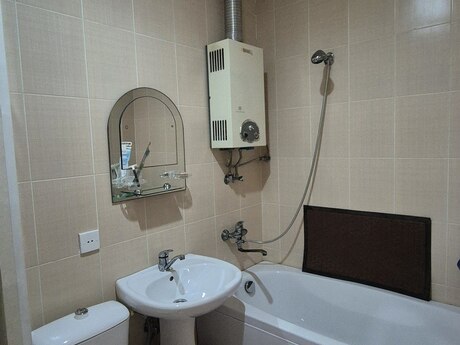 1 otaqlı köhnə tikili - Neftçilər m. - 35 m²