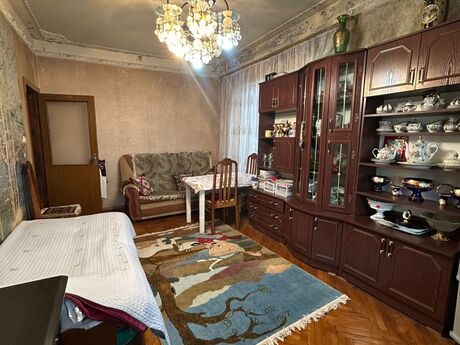 4 otaqlı köhnə tikili - Azadlıq Prospekti m. - 120 m²