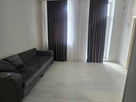 2 otaqlı köhnə tikili - 28 May m. - 40 m²