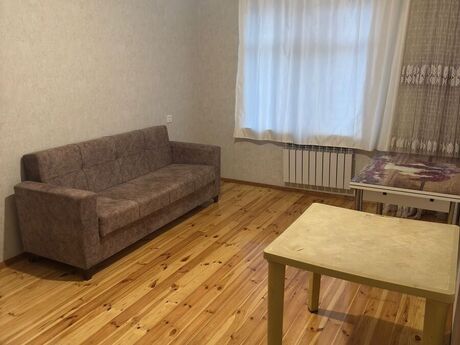 2 otaqlı köhnə tikili - İnşaatçılar m. - 60 m²