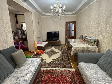 2 otaqlı köhnə tikili - Yeni Günəşli q. - 60 m²