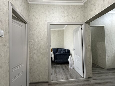 4 otaqlı köhnə tikili - Bakıxanov q. - 95 m²