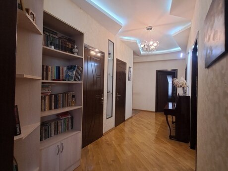 Satılır 4 otaqlı yeni tikili 119 m², Nəsimi m.
