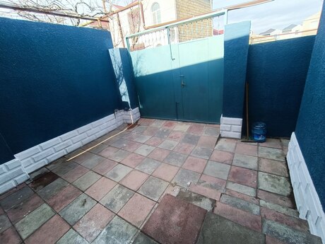 4 otaqlı həyət evi/bağ evi - Xırdalan - 83 m²