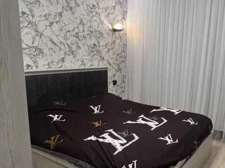2 otaqlı köhnə tikili - Memar Əcəmi m. - 45 m²