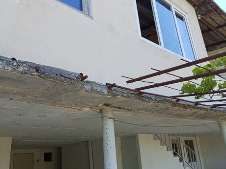 4 otaqlı həyət evi/bağ evi - Azadlıq Prospekti m. - 166 m²