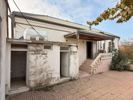 Satılır 3 otaqlı həyət evi/bağ evi 140 m², Binə q.