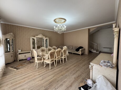 4 otaqlı həyət evi/bağ evi - Badamdar q. - 200 m²