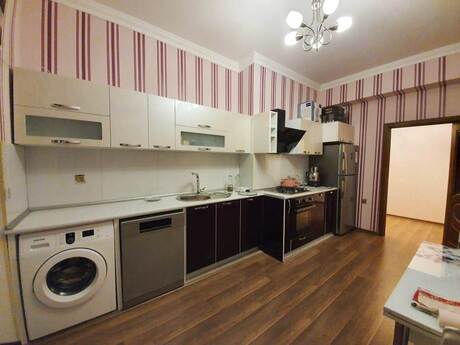 4-комн. новостройка - Наримановский  р. - 170 м²