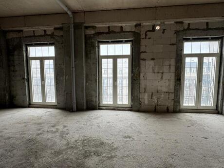 5 otaqlı yeni tikili - Ağ şəhər q. - 177 m²