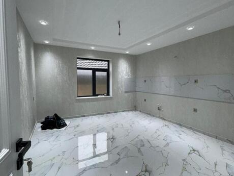 5 otaqlı həyət evi/bağ evi - Qaraçuxur q. - 340 m²