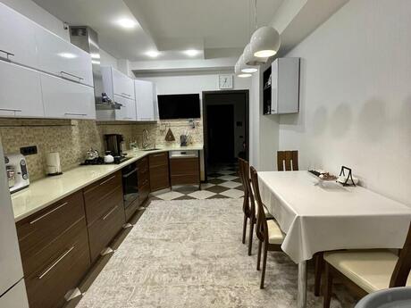 Elan №5930756 - Bakı, Həzi Aslanov m., 3 otaqlı, 122 m², 4/18 mərtəbə