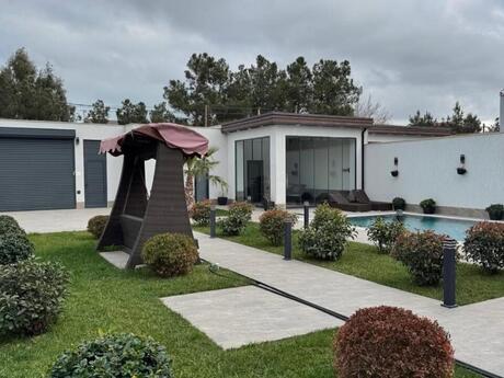 5 otaqlı həyət evi/bağ evi - Mərdəkan q. - 240 m²