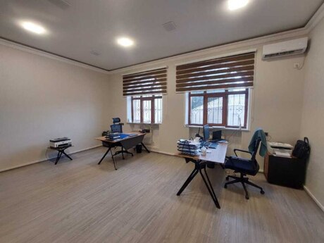 6 otaqlı ofis - Dərnəgül m. - 320 m²