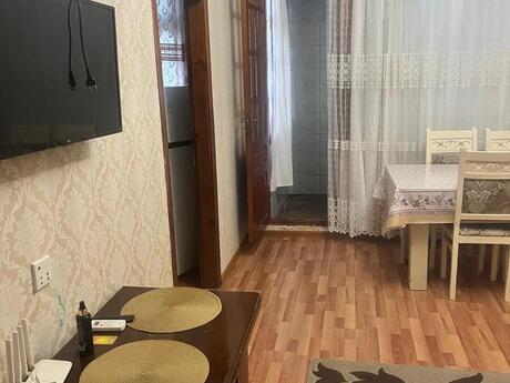 1 otaqlı köhnə tikili - Memar Əcəmi m. - 30 m²