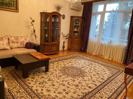 Elan №5931072 - Bakı, İçəri Şəhər m., 3 otaqlı, 90 m², 3/7 mərtəbə