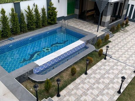 5 otaqlı həyət evi/bağ evi - Mərdəkan q. - 250 m²