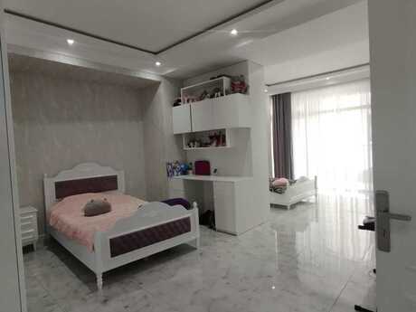 3 otaqlı yeni tikili - 8 Noyabr m. - 148 m²