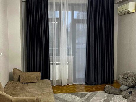 3 otaqlı yeni tikili - 8 Noyabr m. - 105 m²