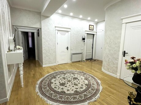Elan №5931249 - Bakı, Səbail r., 3 otaqlı, 140 m², 14/19 mərtəbə