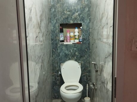 3 otaqlı köhnə tikili - Xalqlar Dostluğu m. - 80 m²