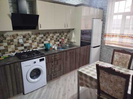 4 otaqlı həyət evi/bağ evi - Zabrat q. - 120 m²