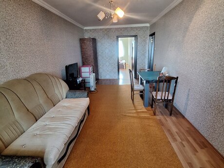 2 otaqlı köhnə tikili - Neftçilər m. - 56 m²