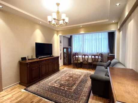 3 otaqlı köhnə tikili - Elmlər Akademiyası m. - 80 m²