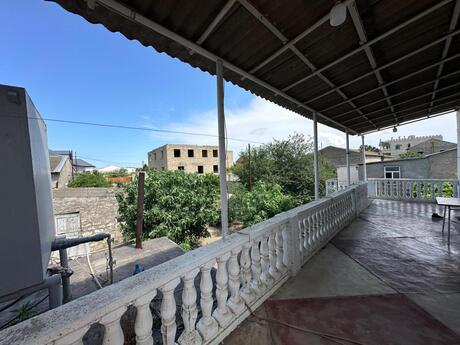 Satılır 3 otaqlı həyət evi/bağ evi 70 m², Mərdəkan q.