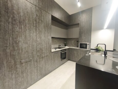 3 otaqlı yeni tikili - Ağ şəhər q. - 110 m²