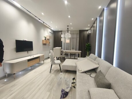 3 otaqlı yeni tikili - Ağ şəhər q. - 110 m²