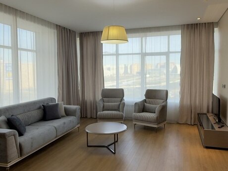 4 otaqlı yeni tikili - Şah İsmayıl Xətai m. - 201.2 m²