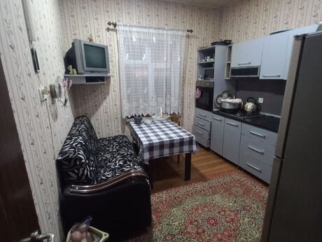 4 otaqlı həyət evi/bağ evi - Biləcəri q. - 90 m²