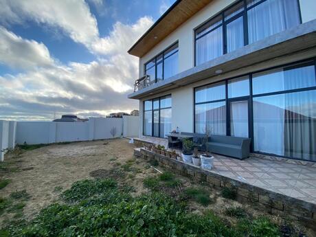 5 otaqlı həyət evi/bağ evi - Səbail r. - 190 m²