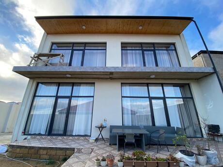 5 otaqlı həyət evi/bağ evi - Səbail r. - 190 m²