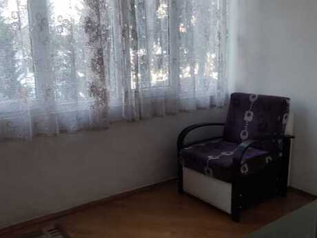 2 otaqlı köhnə tikili - Elmlər Akademiyası m. - 59.9 m²