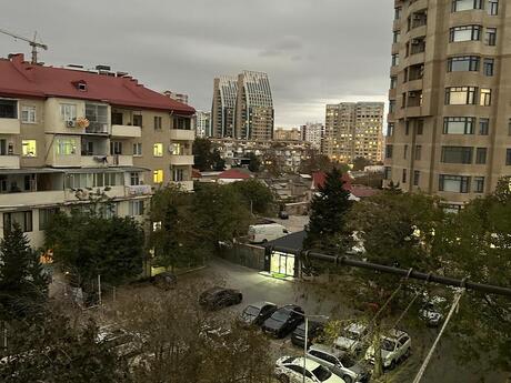Elan №5931977 - Bakı, İçəri Şəhər m., 2 otaqlı, 50 m², 5/5 mərtəbə