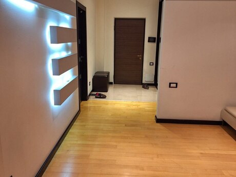4 otaqlı yeni tikili - Elmlər Akademiyası m. - 205 m²