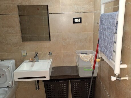 Kirayə 4 otaqlı mənzil, 205 m², Elmlər Akademiyası: 2 500 ₼/ay 5