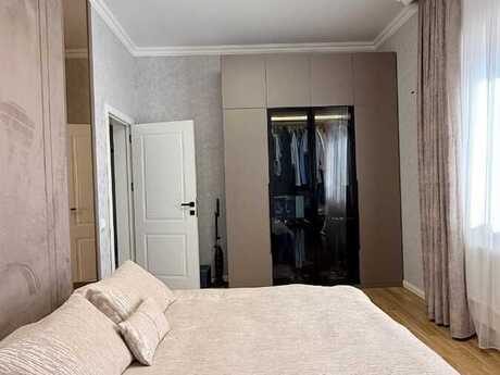 4 otaqlı həyət evi/bağ evi - Xətai r. - 130 m²
