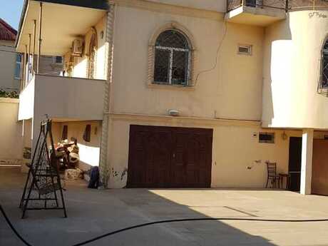 6 otaqlı həyət evi/bağ evi - 9-cu mikrorayon q. - 220 m²