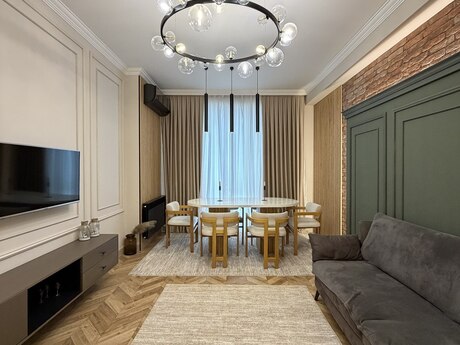 3 otaqlı yeni tikili - Bakıxanov q. - 105 m²