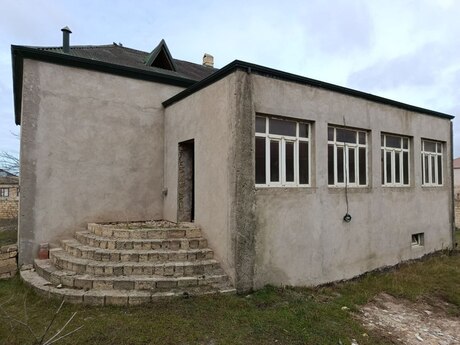 Satılır həyət evi/bağ evi 390 m², Sumqayıt
