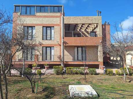 10 otaqlı həyət evi/bağ evi - Həzi Aslanov q. - 2000 m²