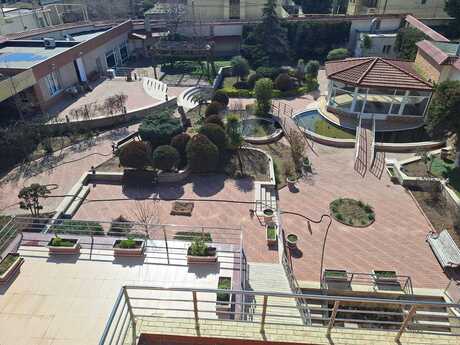 10 otaqlı həyət evi/bağ evi - Həzi Aslanov q. - 2000 m²