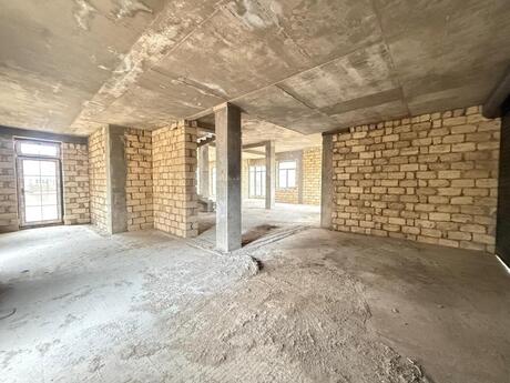 9 otaqlı həyət evi/bağ evi - Nardaran q. - 460 m²