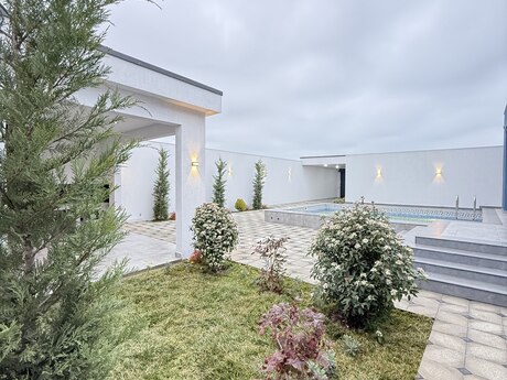 4 otaqlı həyət evi/bağ evi - Şüvəlan q. - 160 m²