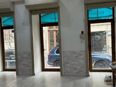 Obyekt - İçəri Şəhər m. - 80 m²