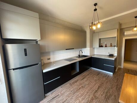 4 otaqlı yeni tikili - Ağ şəhər q. - 150 m²